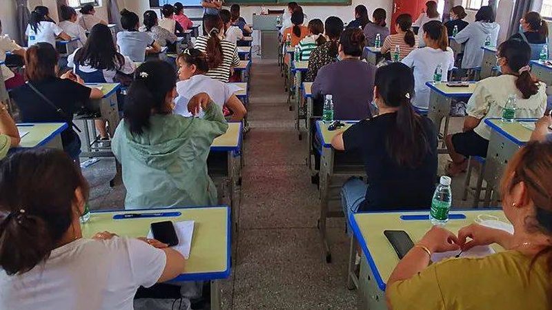 成都叉车上岗证考试全解析：流程、要点与注意事项